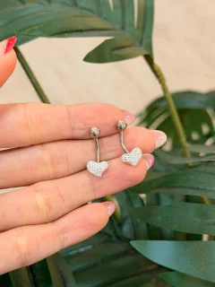 PIERCING DE UMBIGO CORAÇÃO NA MICRO ZIRCÔNIA