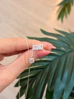 PULSEIRA COM DETALHE CORAÇÃO EM OLHO GREGO