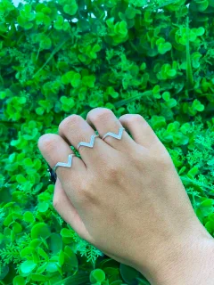 ANEL CHEVRON COM DETALHE