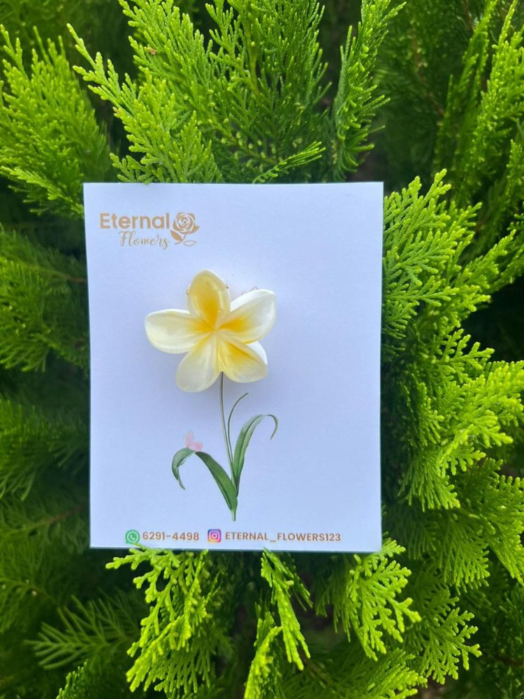 PRENSA FLOR PEQUEÑA AMARILLA