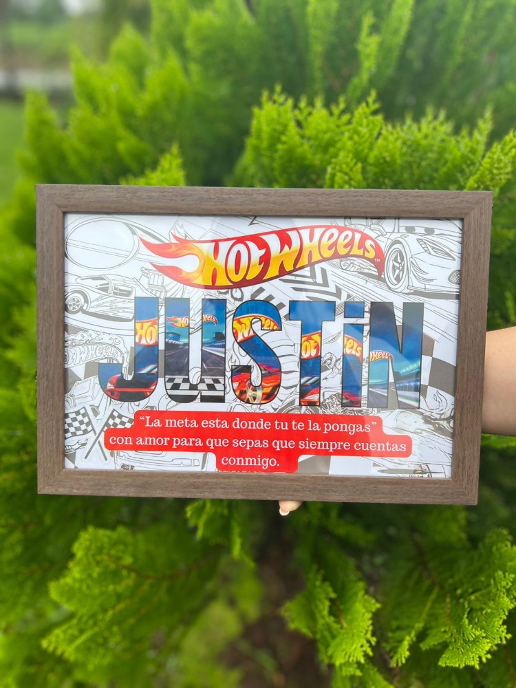 cuadro 8x12 pulgadas con diseño hotwheels