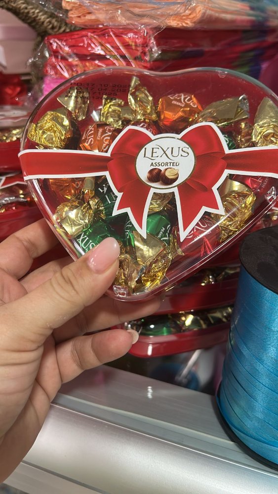 BOMBONES DE CHOCOLATE CORAZON LEXUS