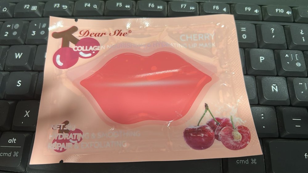 MASCARA LABIOS CEREZA ROJA HIDRATANTE COLAGENO