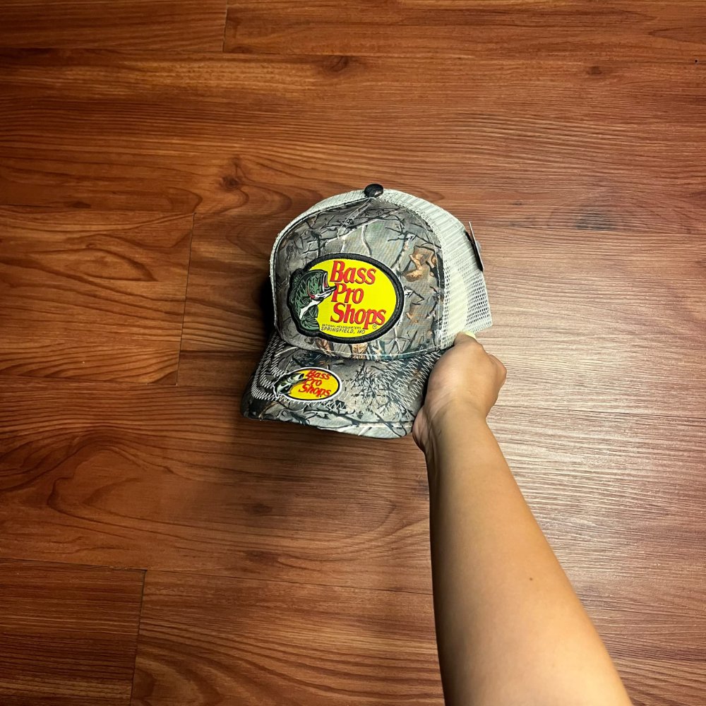 GORRA 77