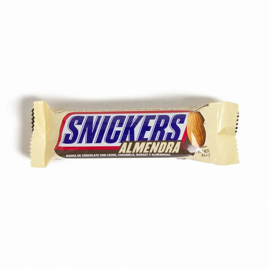 CHOCOLATE SNICKER ALMOND BLANCOS