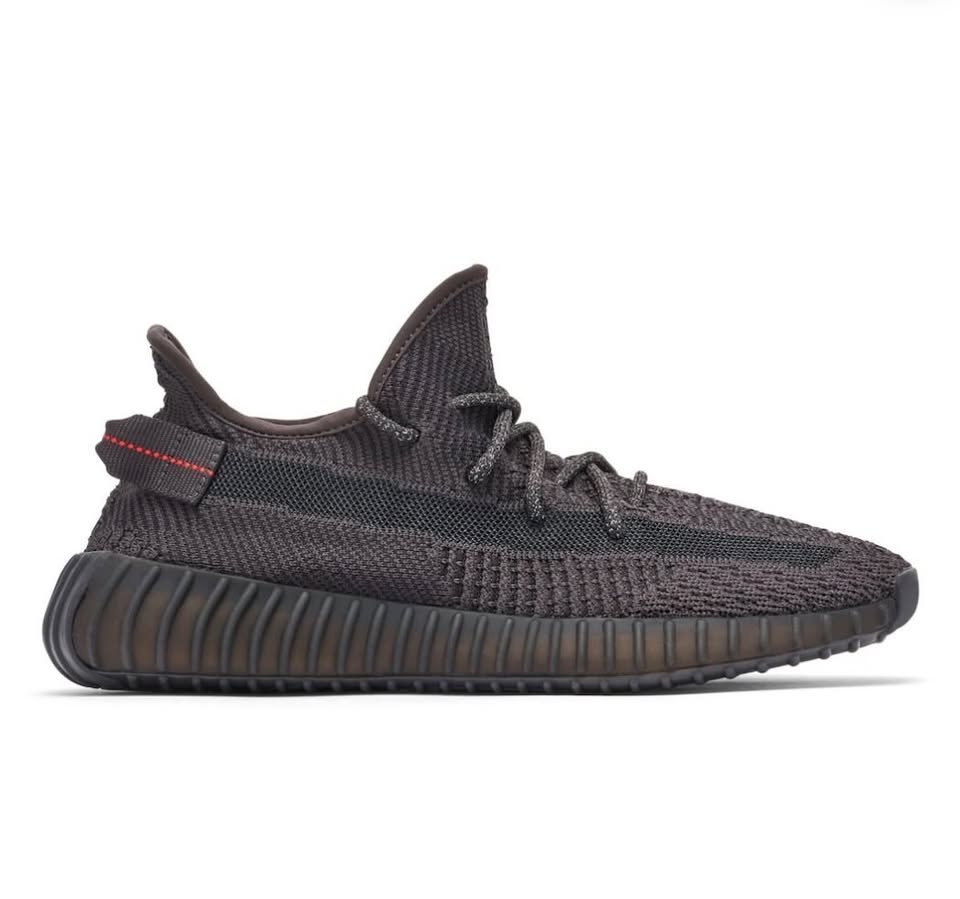 YEEZY BOOST 350 BLACK