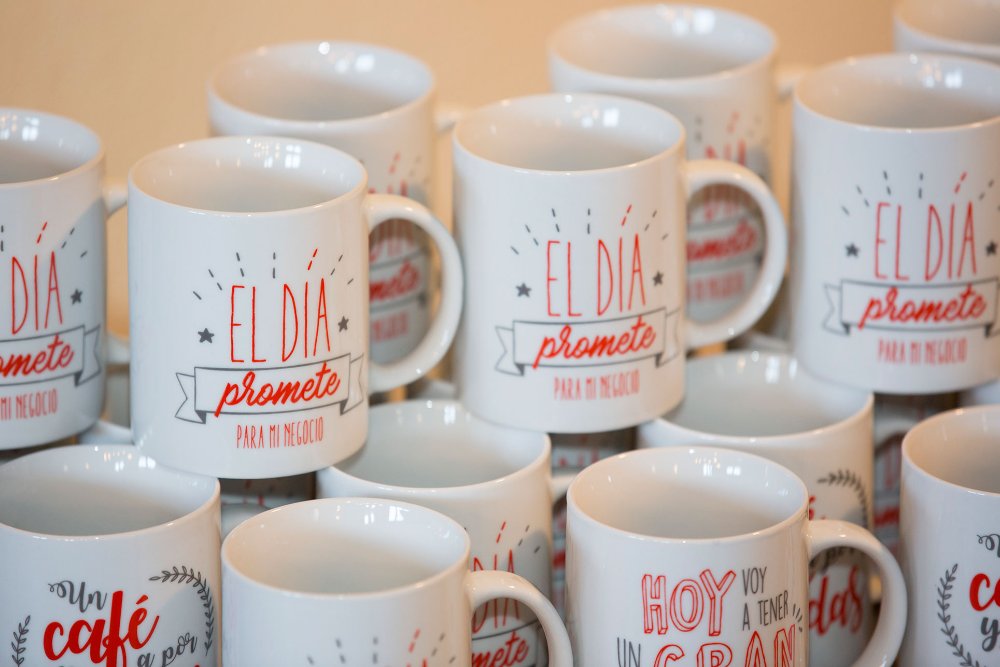 TAZAS DE CERAMICA