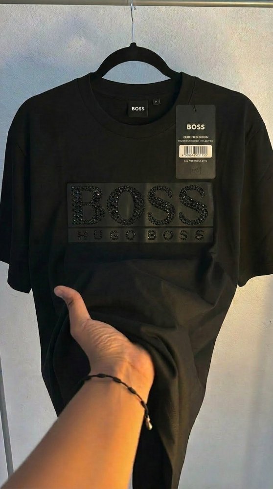 playera cuello redondo HUGO BOSS