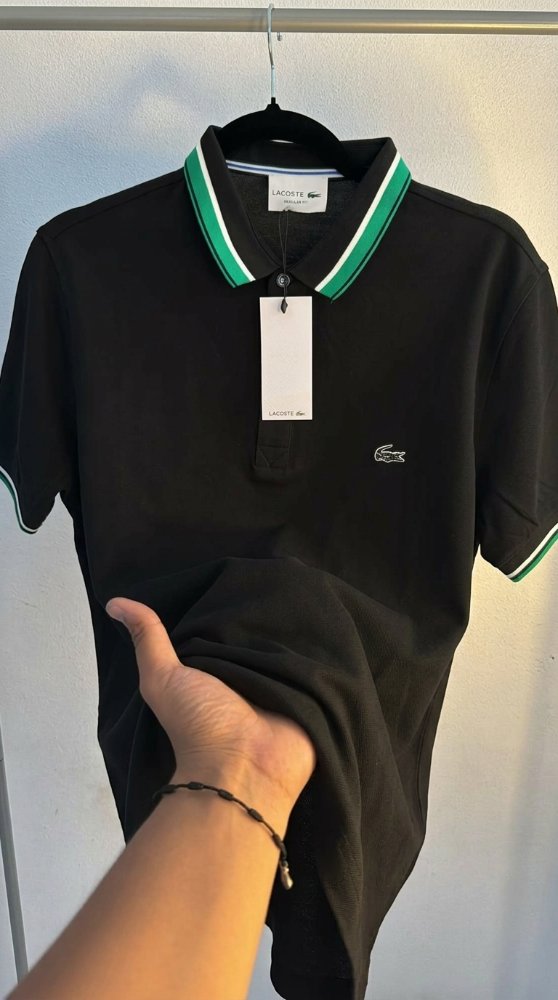 Playera tipo polo Lacoste NEGRA