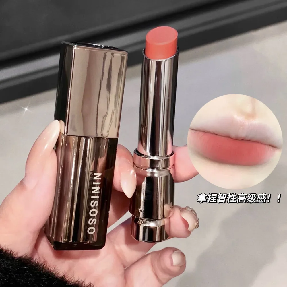 NINI SOSO LABIAL EN BARRA MATTE TERCIOPELO N11 X1