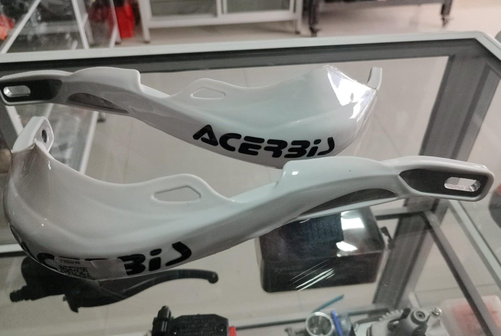 PROTECTOR DE PUÑO METAL ACERBIS BLANCO PAR