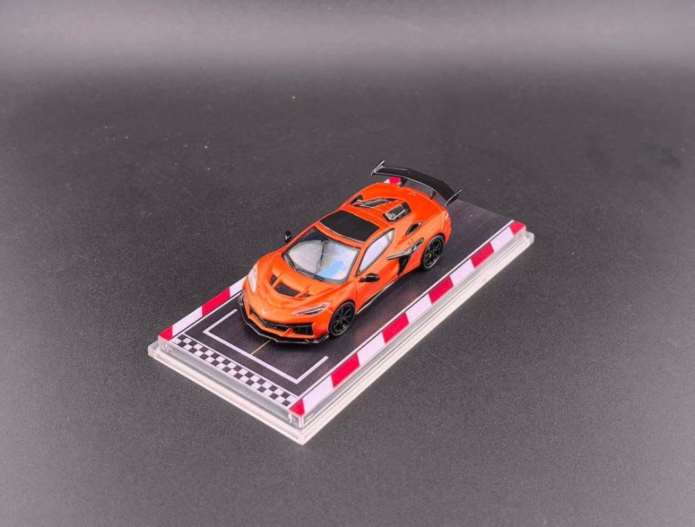 Corvette C8 ZR1 - Metallic Flame Orange
