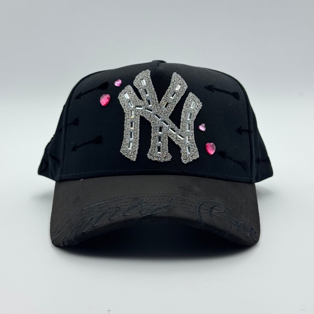 "NY LOVESTRUCK" Thirty one hats