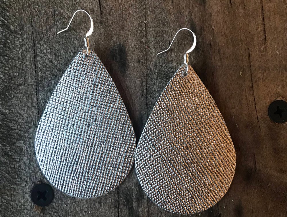 arete  en forma de gota liviano