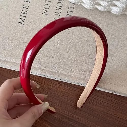 diadema roja lisa