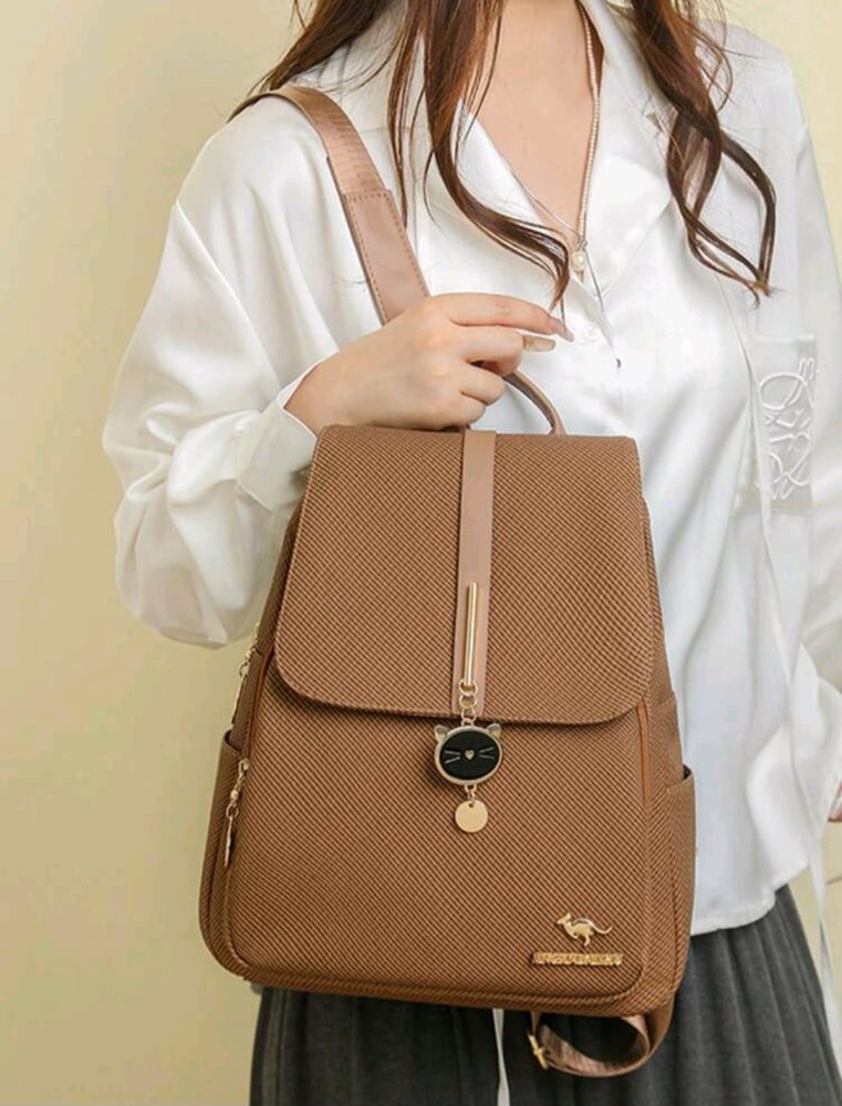 Mochila Casual Camel Cat Charm