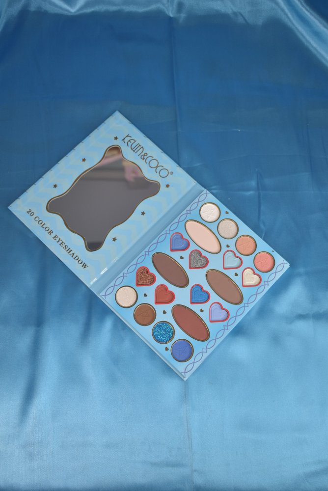 Sombra 20 colores Minako Azul Kevin & Coco