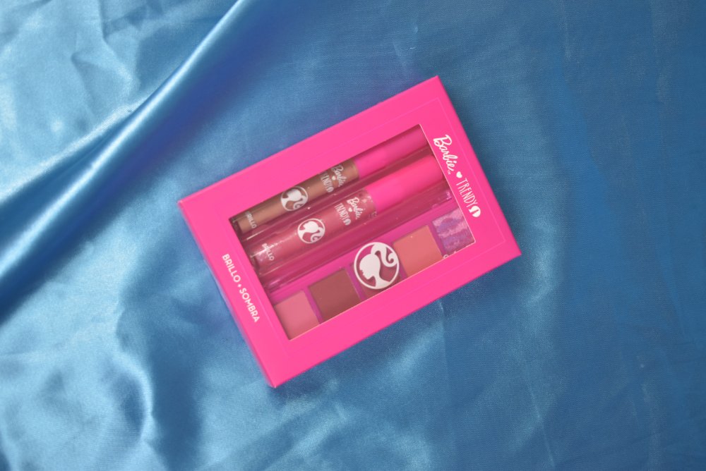 Kit Barbie Brillo + Sombras Trendy
