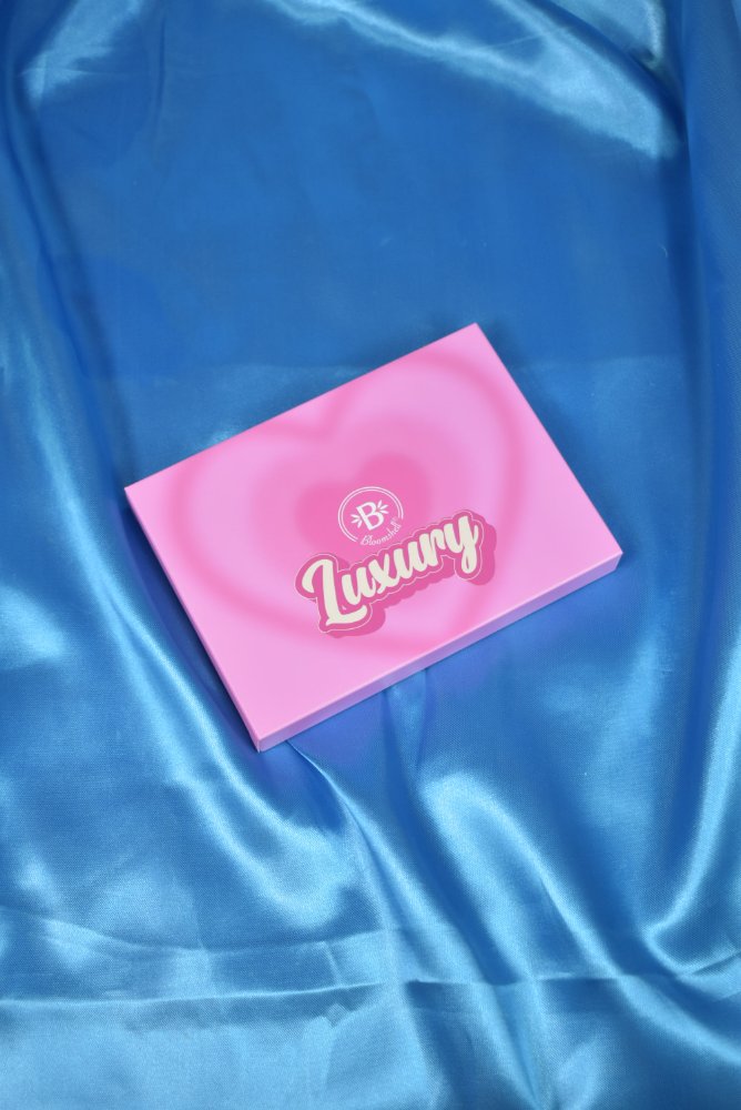 Paleta de Sombras luxury 15 tonos  bloomshell