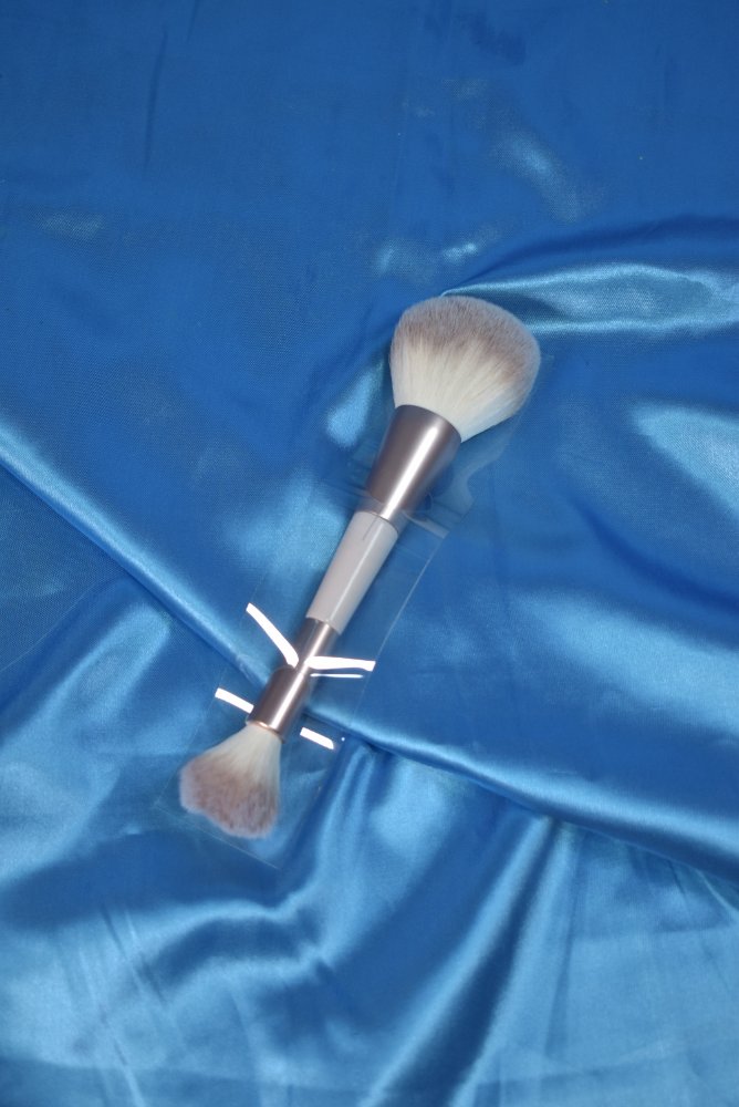 Bloom Brush perfect polvo suelto + iluminador BL96