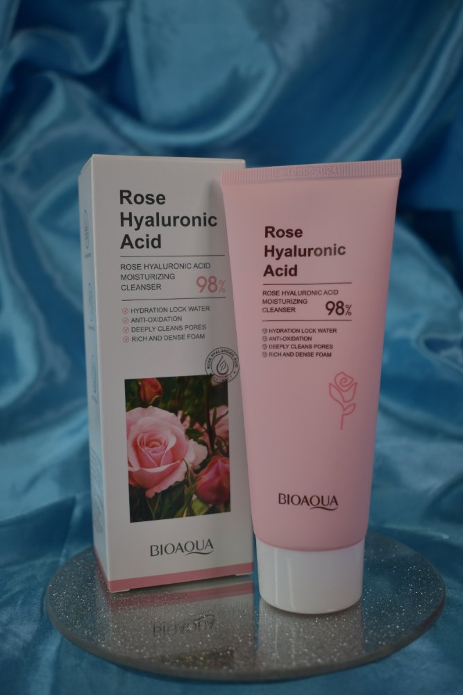 Jabón Facial De Rosas y Acido Hialuronico Bioaqua