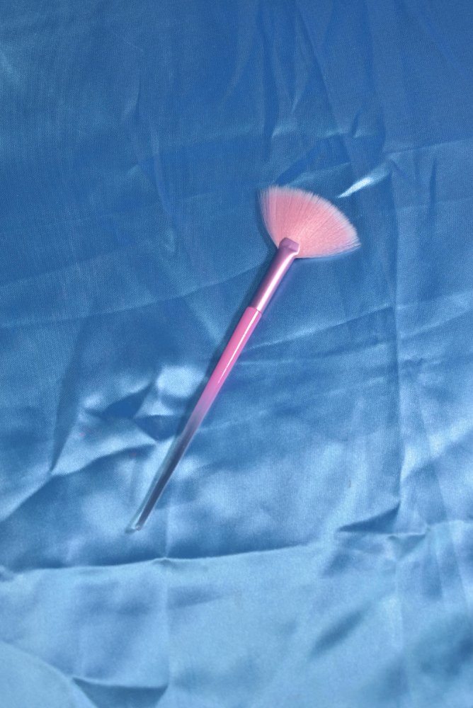 Brocha abanico Ruby Face