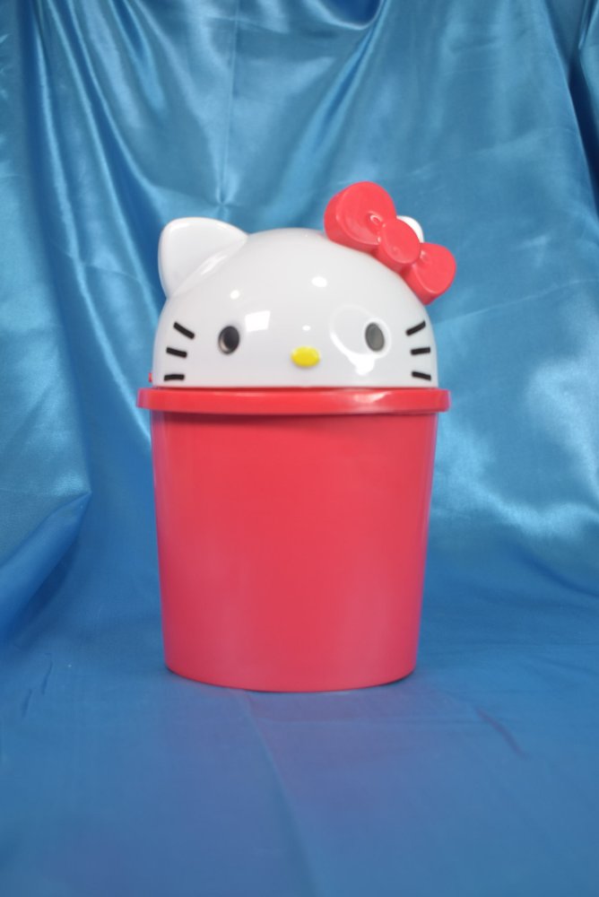 Papelera roja redonda cabeza hello kitty