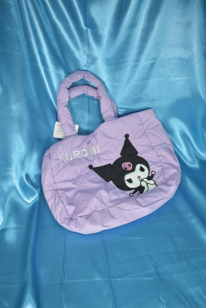 Bolso morado de kuromi