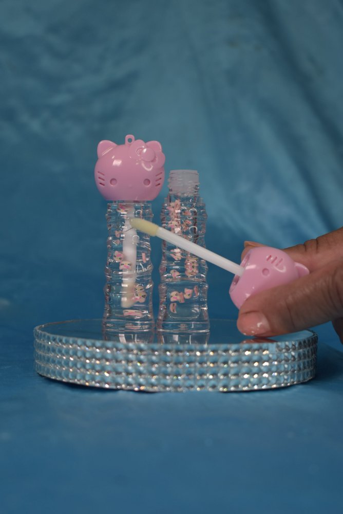Gloss tapa rosada hello kitty