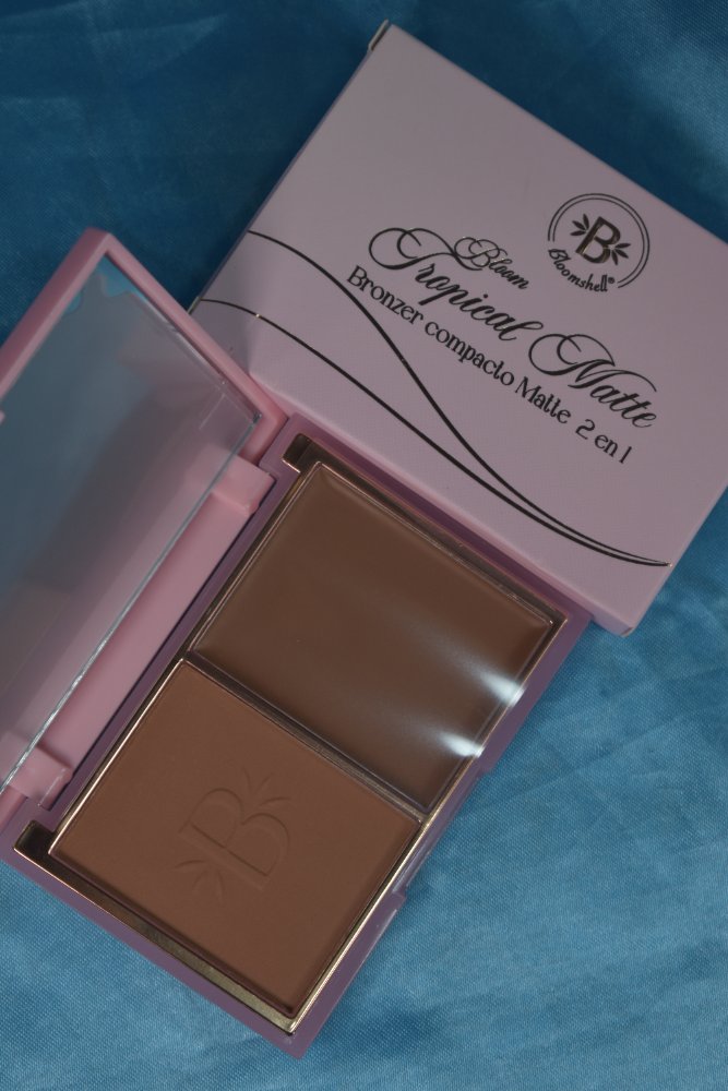 Contorno En Polvo & Crema Bloom Tropical Matte Bloomshell