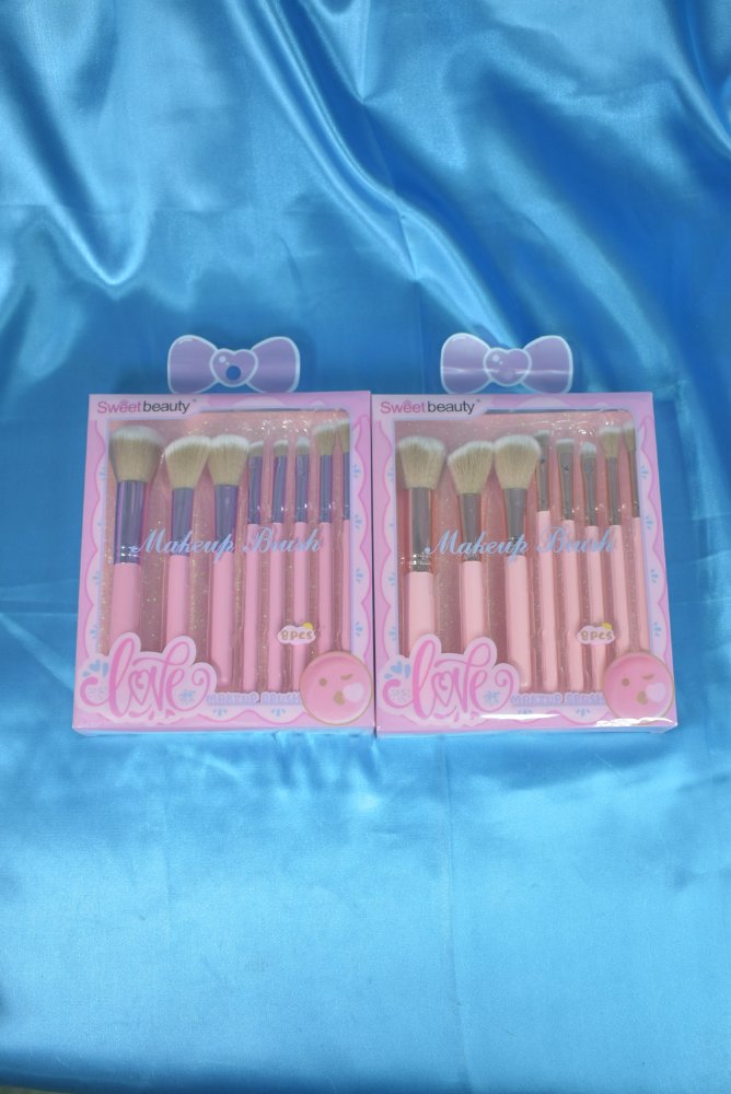 Kit De Brochas Love x8 Rosadas Sweet Beauty