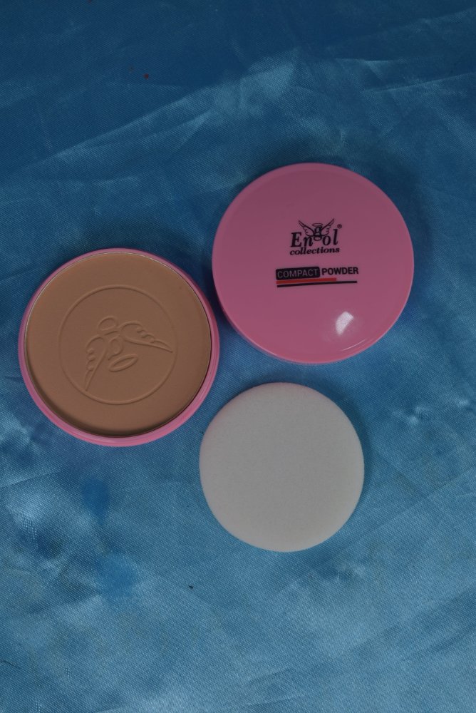 Polvo compacto rosado sin espejo Engol