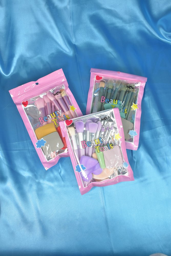 Brochas x13 + Esponjas Y Borlas Surtidas Beauty Tools