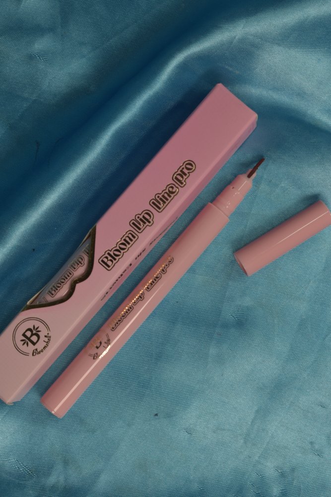 Bloom Lipe Liner Pro Bloomshell