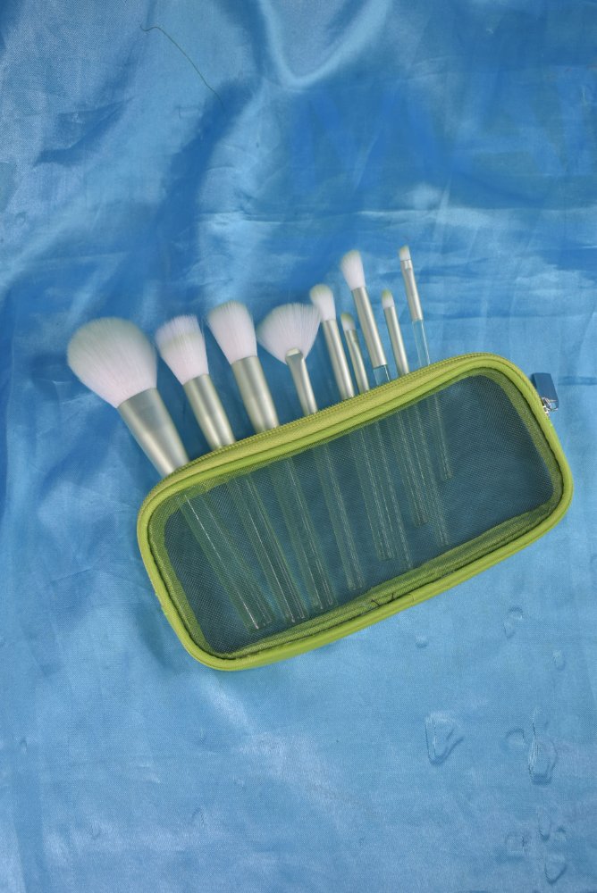 Kit Brochas x8 Verdes neon + cosmetiquera