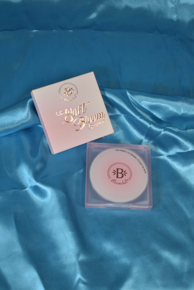 Polvo compacto Soft Bloom compact