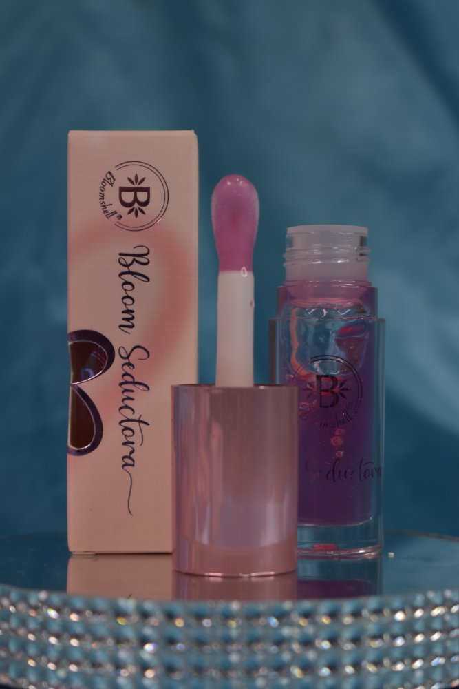 Lip oil bloom seductora bloomshell