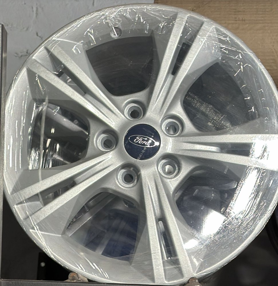 FORD FOCUS 16' ORIGINAL