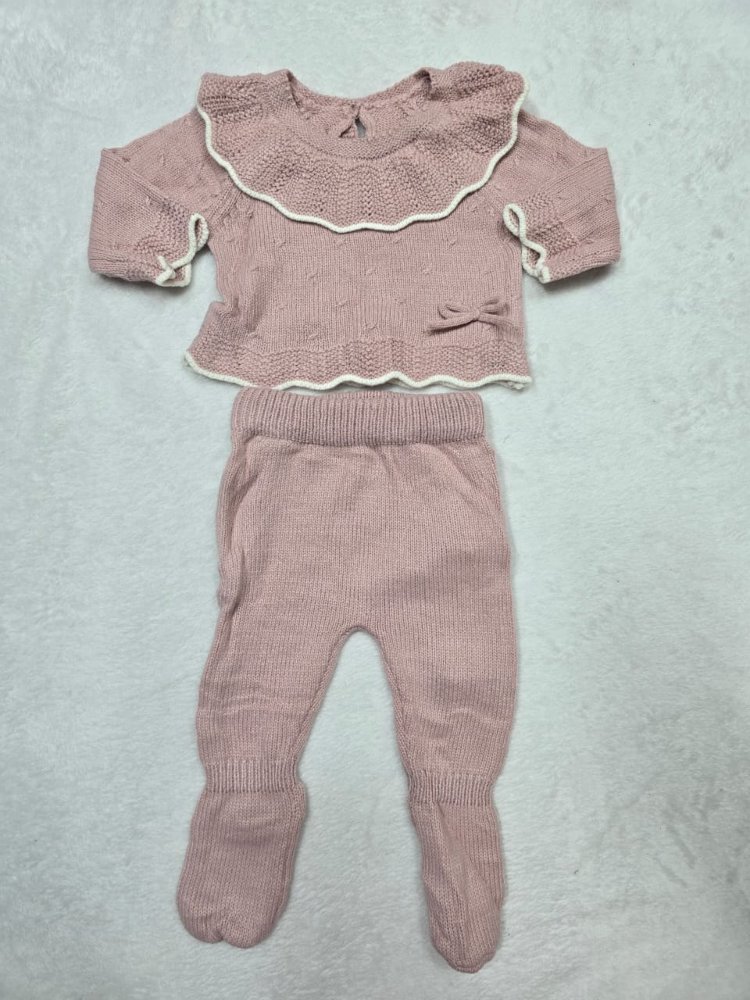 primera puesta de niña.-