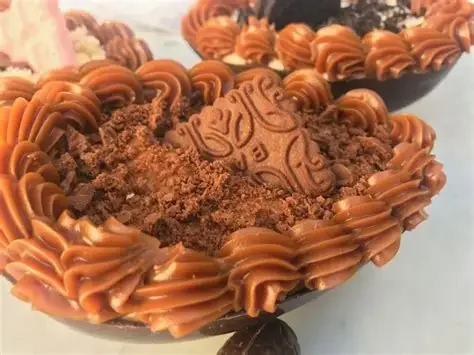 HUEVO RELLENO BROWNIE, CHOCOTORTA