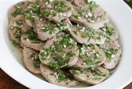 LENGUA A LA VINAGRETA $28000