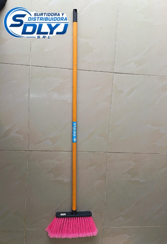 ESCOBA REINA
