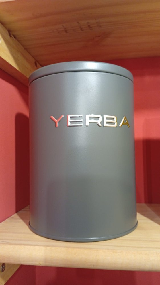Lata para yerba