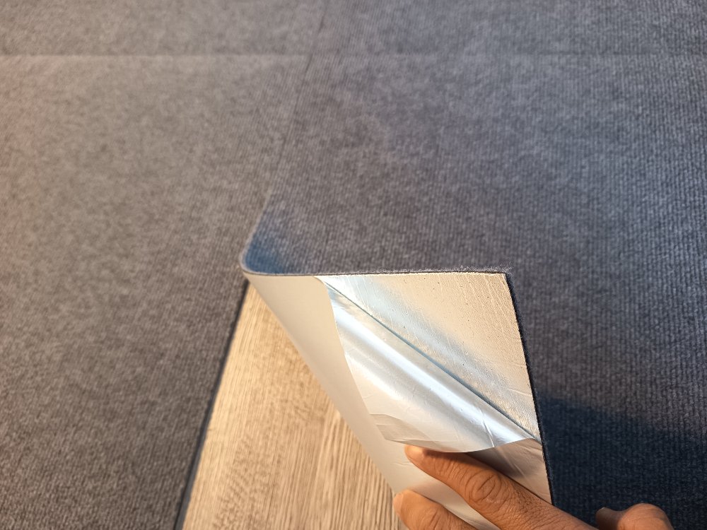Piso alfombra 02