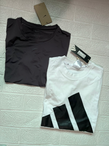 Remera adidas blanco talla m