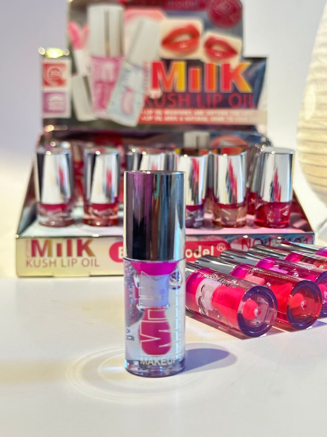 Gloss milk Lip oil