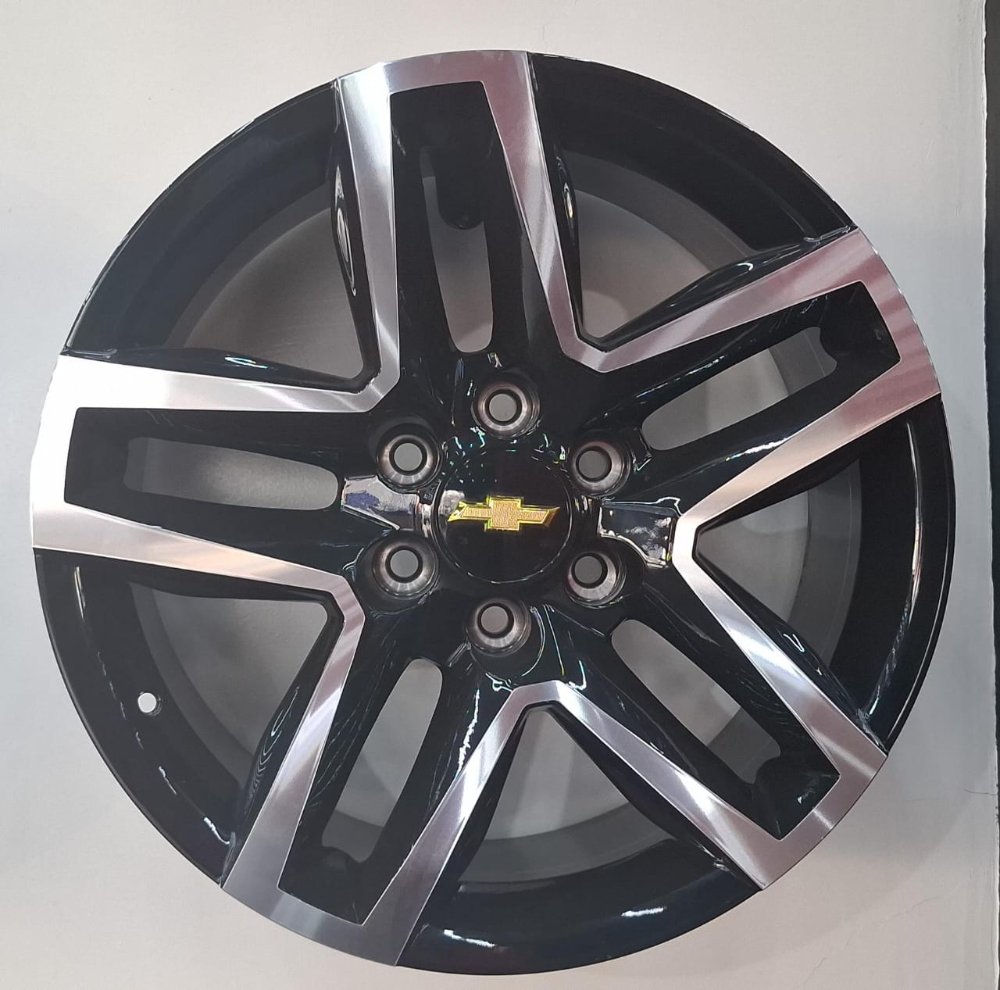 BL5533 R20 6H M139.70 BLACK MACHINE FACE SILVERADO