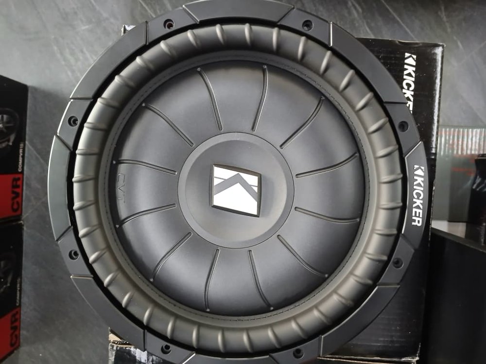 BAJO KICKER CVT