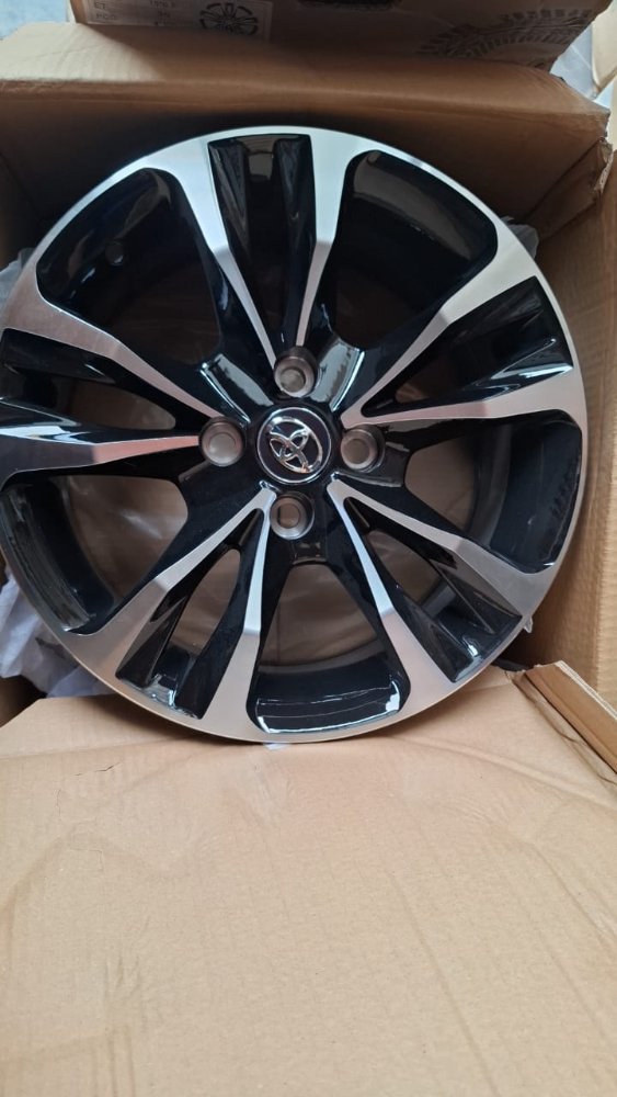 RIN BL5176 4H YARIS/COROLLA JUEGO