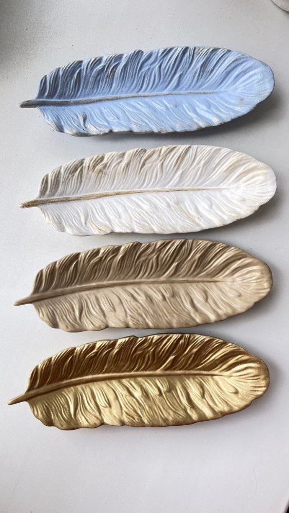 PLUMA
